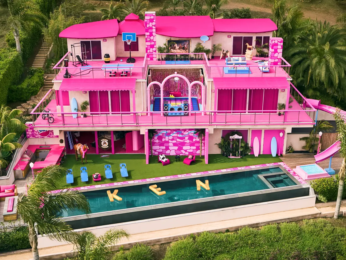 Barbie-marketing-house
